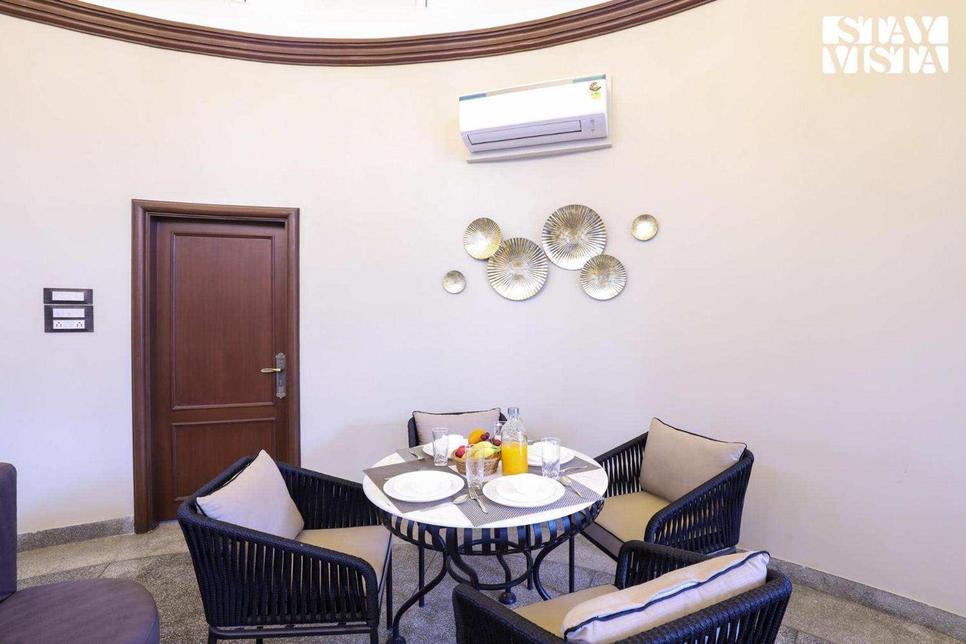 Stayvista'S Mystic Castle With Terrace, Swimming Pool, Lawn With Gazebo Jaipur Exterior foto